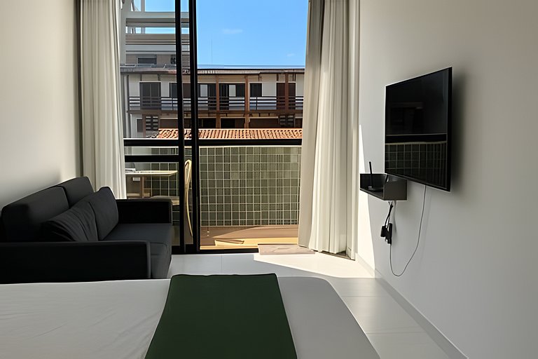 Apto Piscina Privativa no Centro