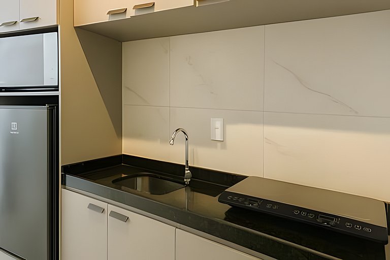 Apto Piscina Privativa no Centro