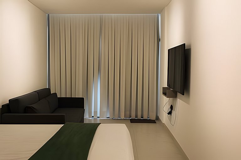 Apto Piscina Privativa no Centro