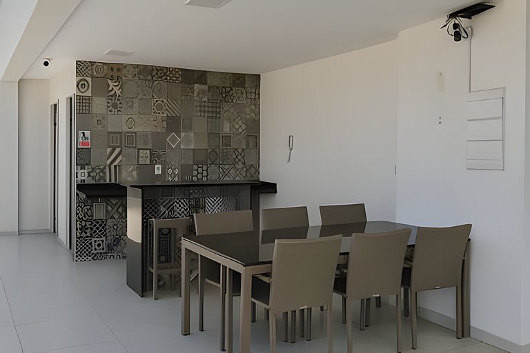 Apto Piscina Privativa no Centro